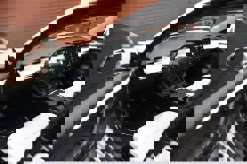 Used 2022 Tesla Model 3 Standard Range image 11