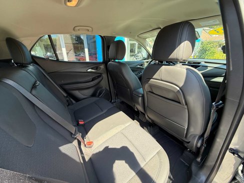 Used 2023 Buick Encore GX Select w/ Sport Touring Package image 34