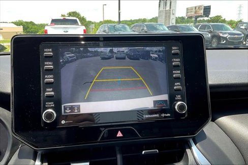 Used 2021 Toyota Venza LE w/ Carpet Mat Package (TMS) image 13