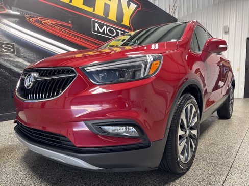 Used 2019 Buick Encore Essence image 2