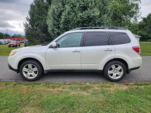 Used 2010 Subaru Forester 2.5X Premium image 1