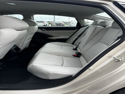 Used 2018 Honda Accord LX image 21