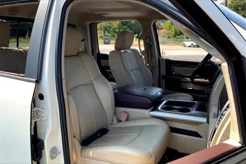 Used 2018 RAM 1500 Laramie w/ Convenience Group image 8