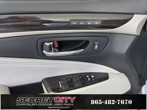 Used 2015 Lexus LS 460 AWD image 12