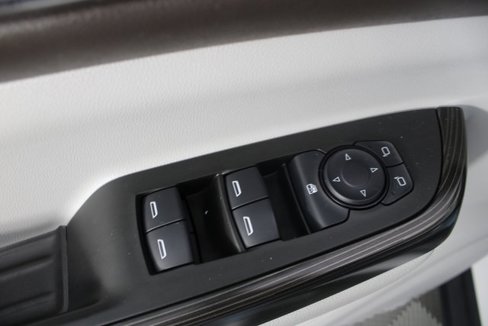 Used 2017 GMC Acadia SLT image 17
