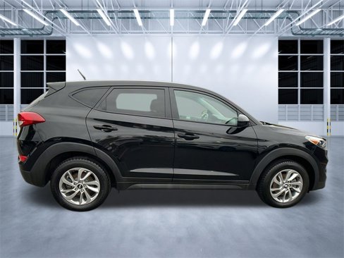 Used 2018 Hyundai Tucson SE w/ Cargo Package image 8