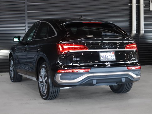 Certified 2022 Audi Q5 2.0T Premium w/ Convenience Package image 2