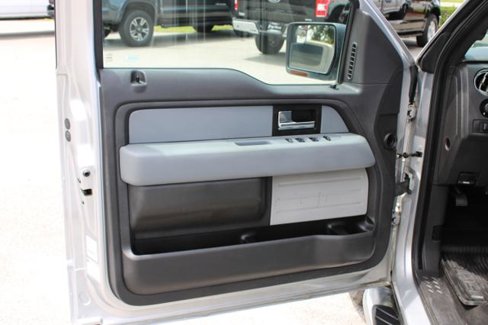 Used 2014 Ford F150 XLT w/ XLT Chrome Package image 33