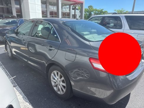 Used 2011 Toyota Camry XLE image 6