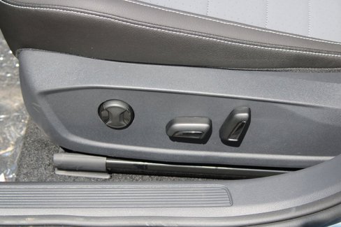 New 2025 Volkswagen Jetta SE image 10