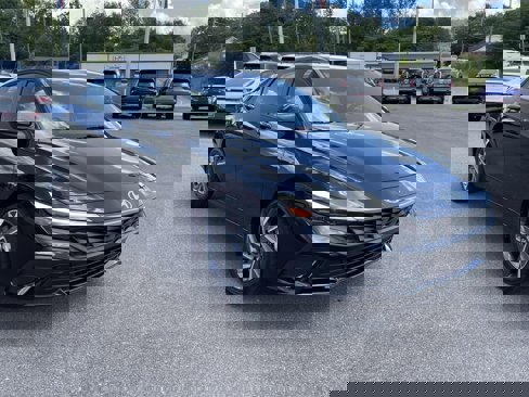 New 2025 Hyundai Elantra Sport image 4
