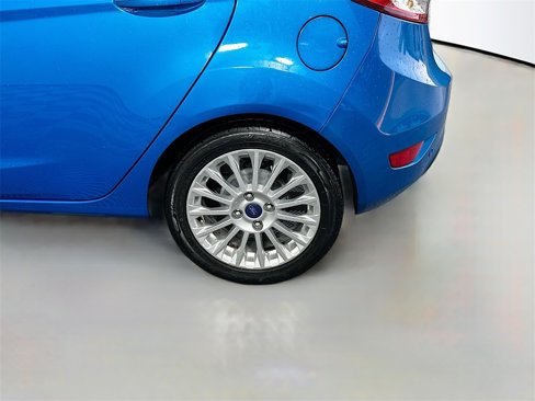Used 2014 Ford Fiesta Titanium image 32