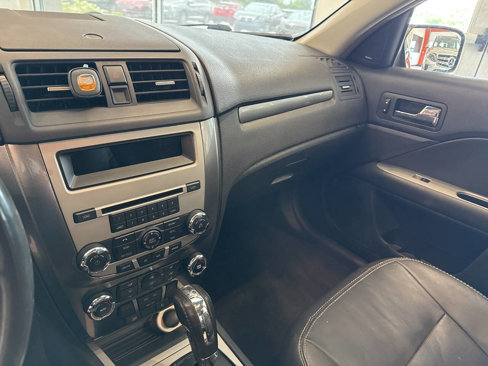 Used 2011 Ford Fusion SEL w/ 302A Rapid Spec Order Code image 20