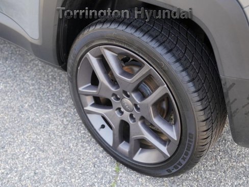 Used 2021 Jeep Renegade Latitude image 13
