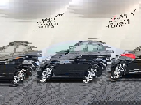Used 2013 Hyundai Elantra GLS image 7