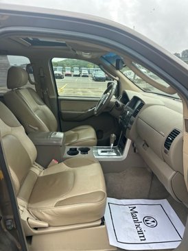 Used 2008 Nissan Pathfinder SE w/ Premium Pkg image 18