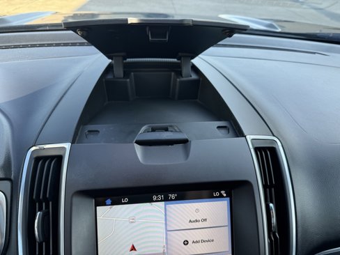 Used 2017 Ford Edge Titanium w/ Technology Package image 27