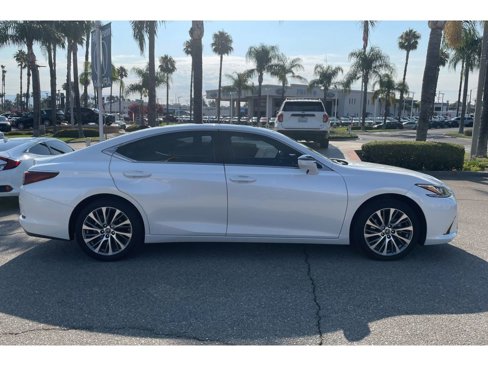 Used 2020 Lexus ES 350 w/ Premium Package image 6