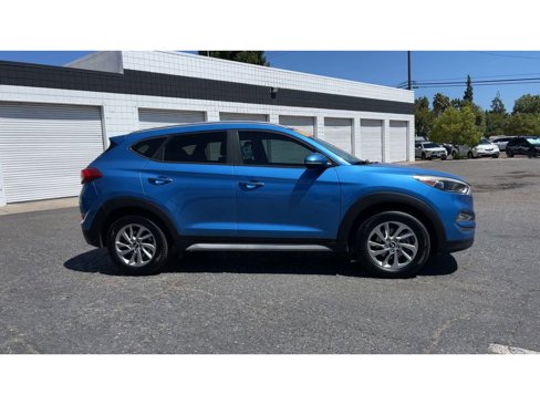Used 2017 Hyundai Tucson SE Plus w/ Cargo Package image 4