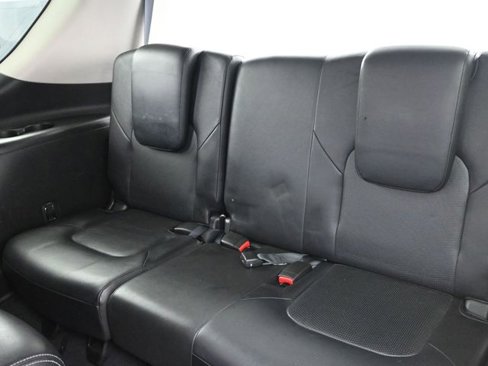 Used 2016 INFINITI QX80 Limited w/ All Season Package image 18