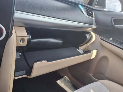 Used 2012 Toyota Camry LE image 25