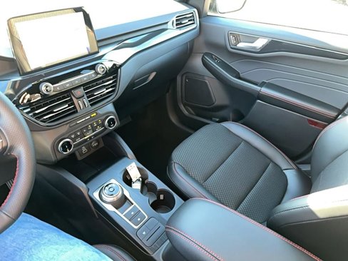 New 2025 Ford Escape ST-Line w/ Equipment Group 301A image 28