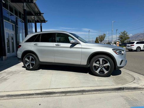 Used 2020 Mercedes-Benz GLC 300 4MATIC image 9