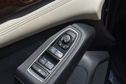 Used 2019 Subaru Ascent Touring image 39
