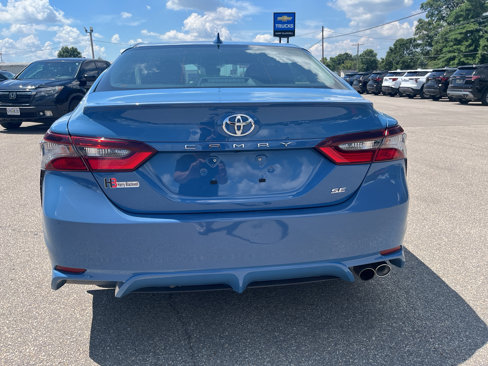 Used 2023 Toyota Camry SE image 5
