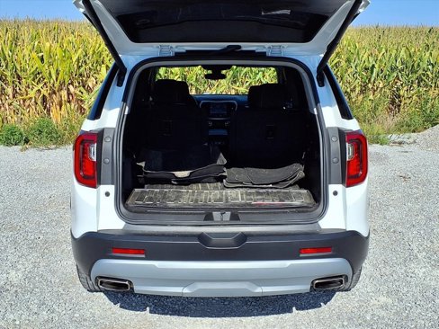 Used 2023 GMC Acadia SLE w/ Driver Convenience Package image 30