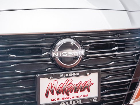 Used 2024 Nissan Altima 2.5 SV image 6