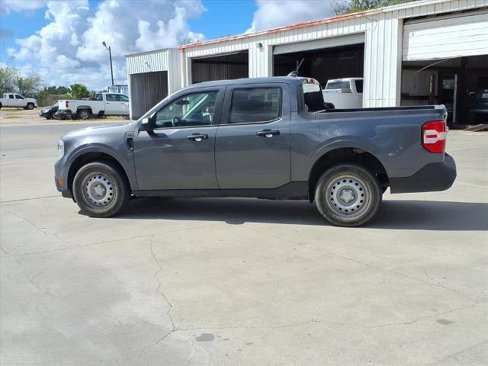 Used 2022 Ford Maverick XL image 4