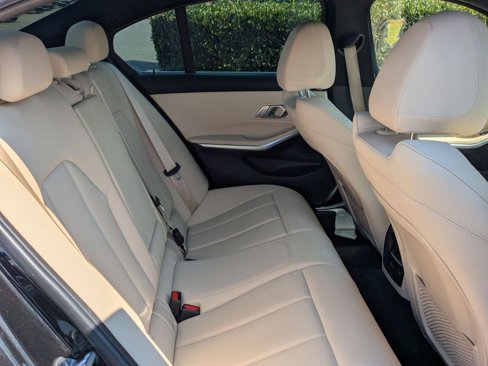 Used 2020 BMW 330i Sedan w/ Convenience Package image 21