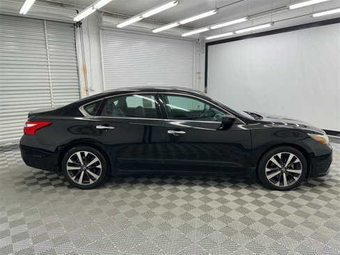 Used 2016 Nissan Altima 2.5 SR image 6