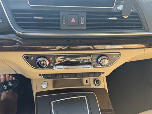 Used 2018 Audi Q5 2.0T Premium Plus w/ Premium Plus Package image 21