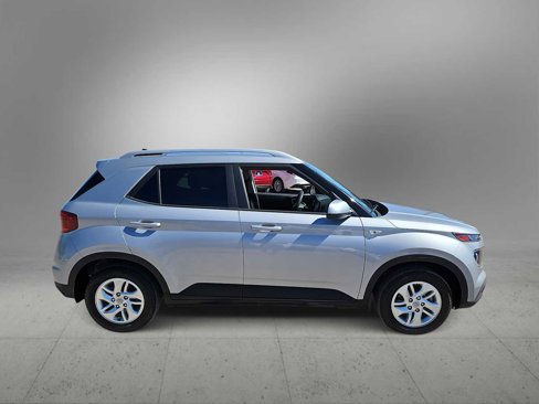 Used 2020 Hyundai Venue SEL image 9