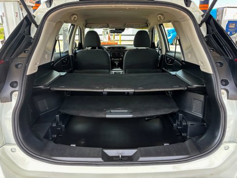 Used 2019 Nissan Rogue S image 16