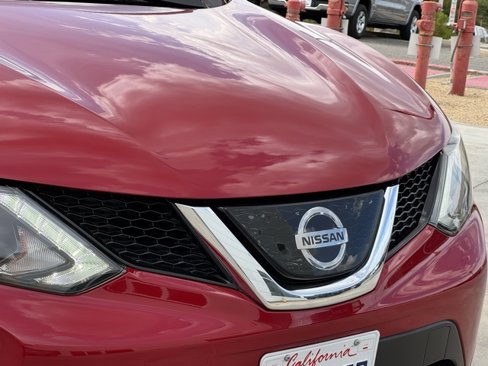 Used 2018 Nissan Rogue Sport SV image 10