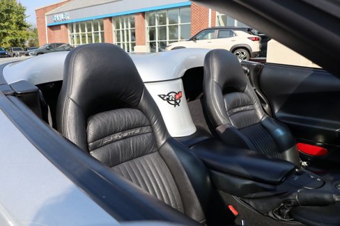 Used 2002 Chevrolet Corvette Convertible w/ Preferred Equipment Group2 image 7
