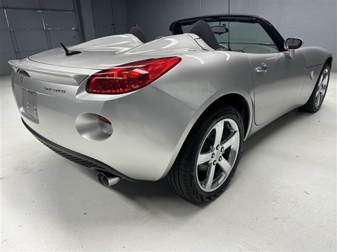 Used 2008 Pontiac Solstice Convertible w/ Preferred Package image 6