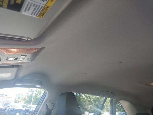 Used 2020 Toyota RAV4 XLE image 21