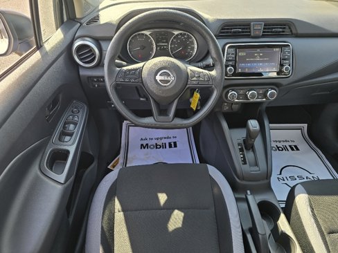 Used 2025 Nissan Versa S w/ Trunk Package image 4