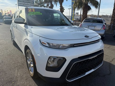 Used 2021 Kia Soul S image 1