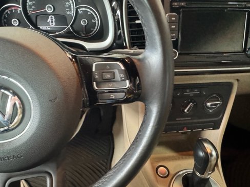 Used 2014 Volkswagen Beetle 1.8T image 18