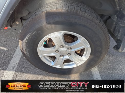 Used 2020 Jeep Wrangler Sport image 18
