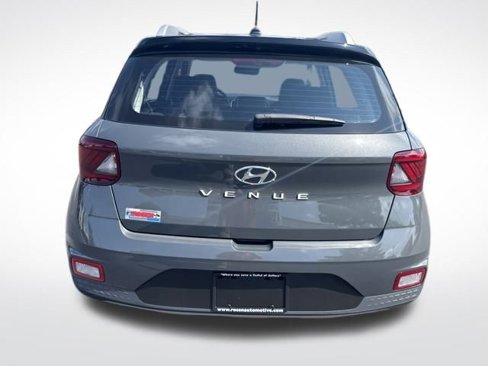 Certified 2024 Hyundai Venue Limited image 4