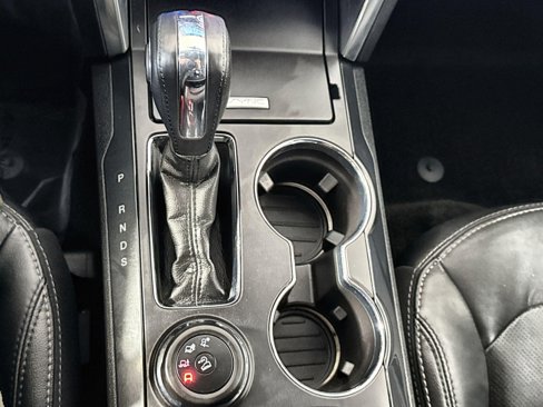 Used 2018 Ford Explorer Limited image 22