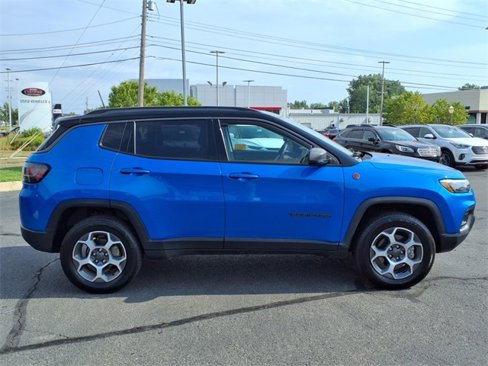 Used 2022 Jeep Compass Trailhawk w/ Trailhawk Elite Group image 8