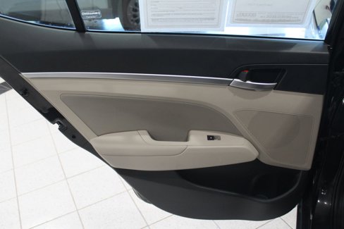 Used 2020 Hyundai Elantra SEL w/ Cargo Package (C1) image 11