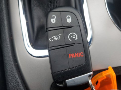 Used 2020 Jeep Grand Cherokee Altitude image 20
